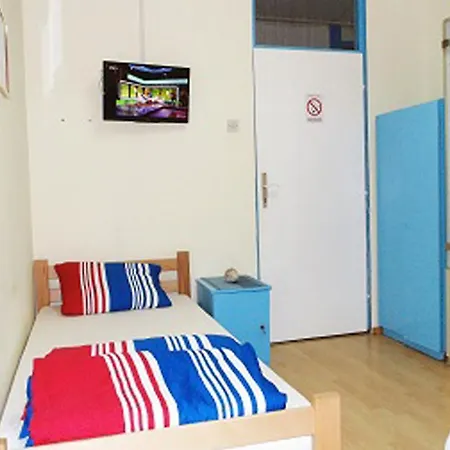 Hostel Jedro *