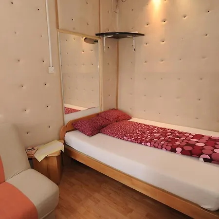 Jedro Hostel Bělehrad